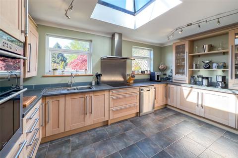 3 bedroom semi-detached house for sale, Kingshill Avenue, St. Albans, Hertfordshire, AL4