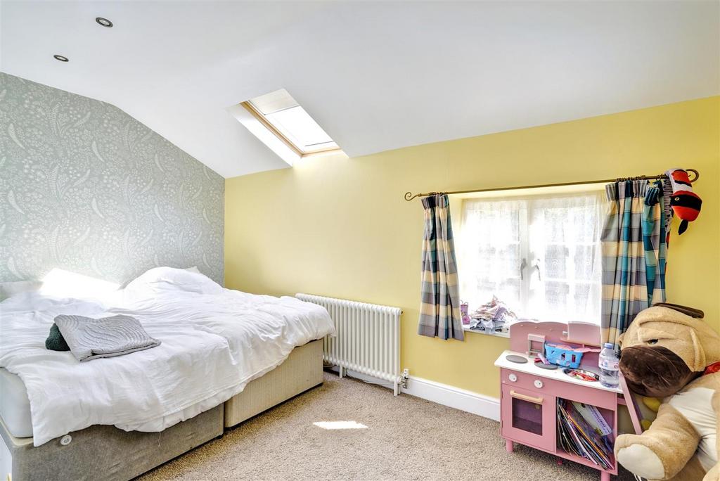 Bedroom 2 1.jpeg