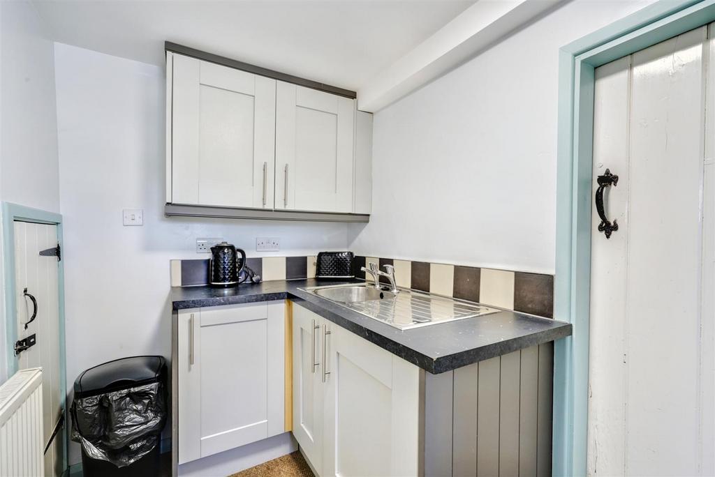 Cott 3 Kitchen 1 2.jpeg