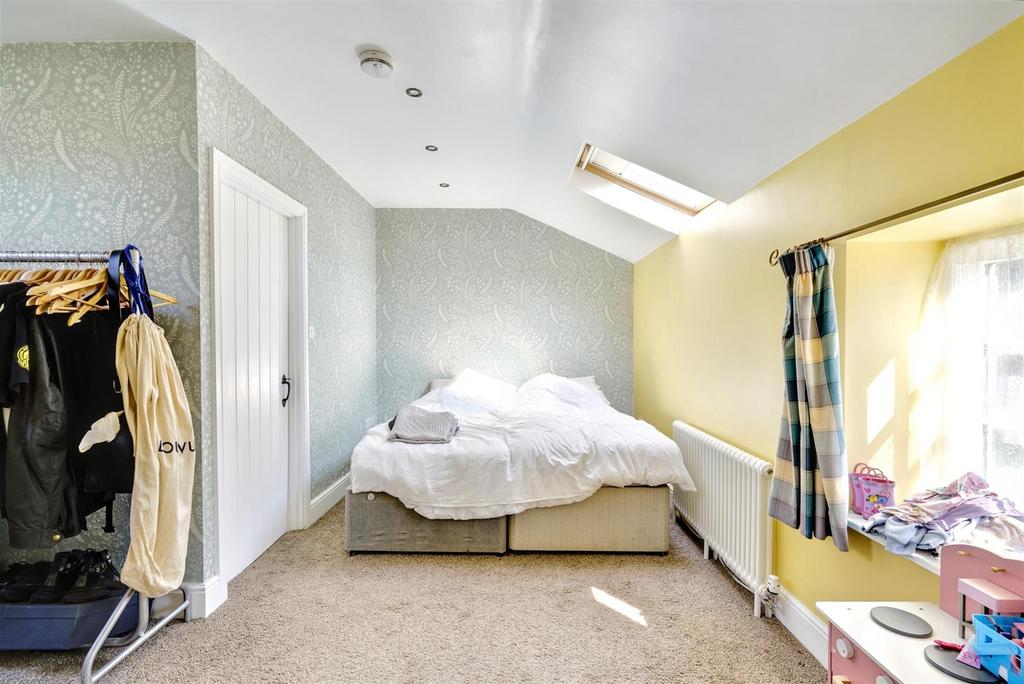 Bedroom 2 2.jpeg