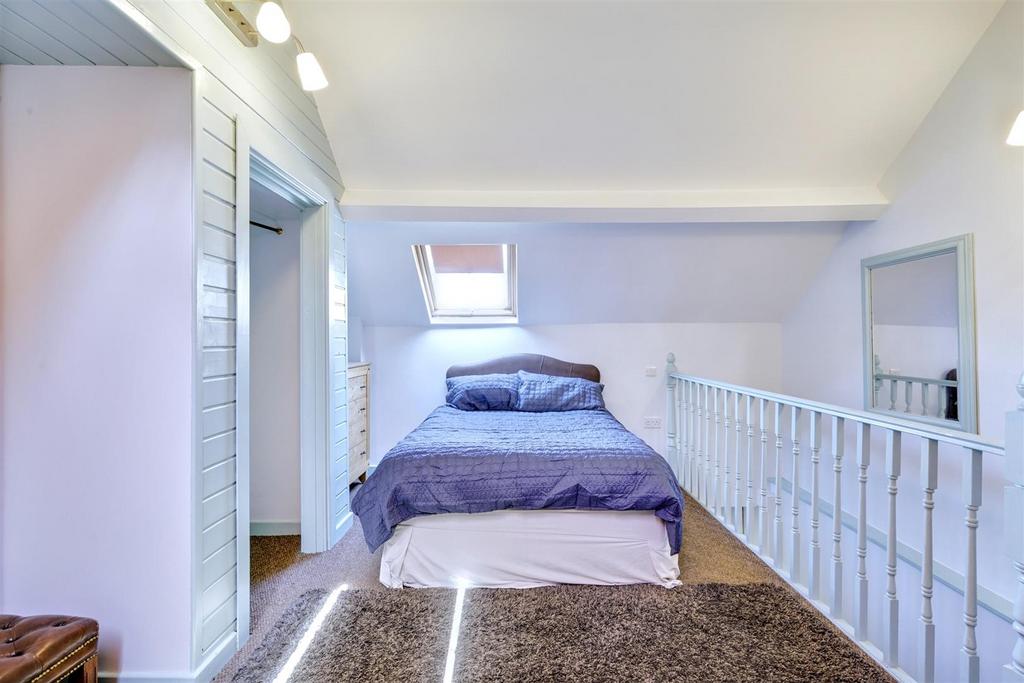 Cott 3 Bedroom 1 1.jpeg