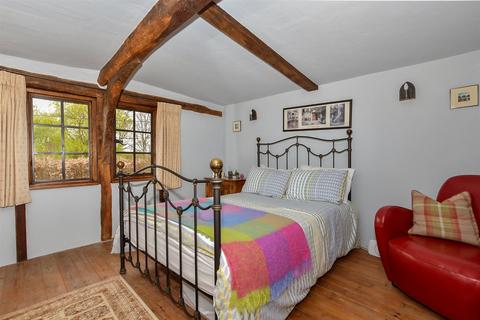 4 bedroom detached house for sale, Benover Road, Maidstone ME18