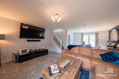 49 Frances Gordon Road, Perth, PH2 8EW