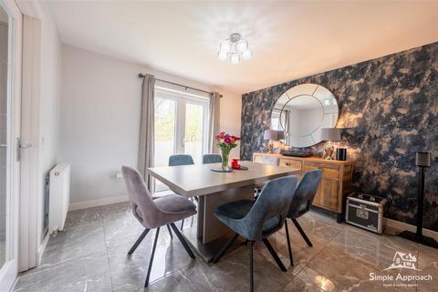 49 Frances Gordon Road, Perth, PH2 8EW
