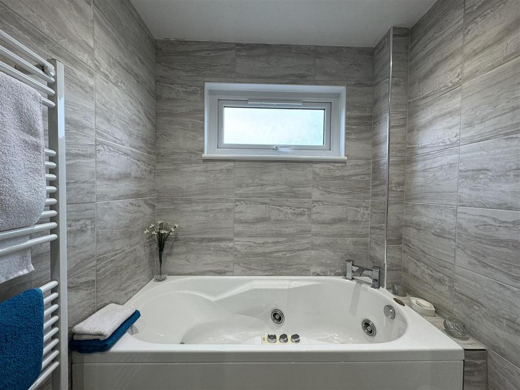Bath.jpg