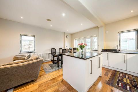 4 bedroom house to rent, Dorset Road, Sutton
