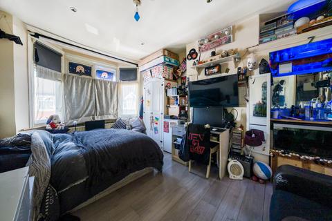 3 bedroom terraced house for sale, Stratford Road, Thornton Heath, CR7