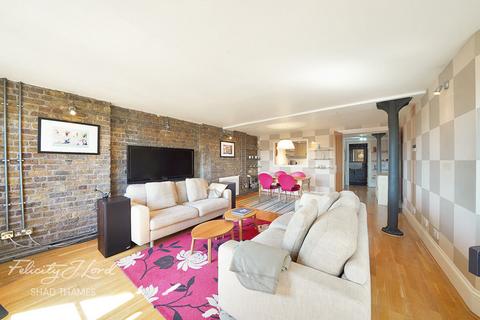 2 bedroom apartment for sale, Globe Wharf, 205 Rotherhithe Street, SE16