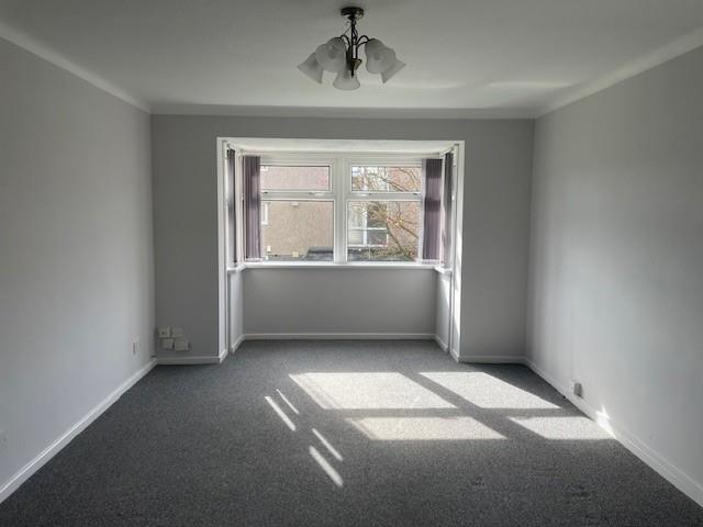 Lounge 1.jpg