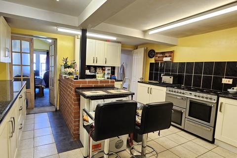 3 bedroom terraced house for sale, Benedict Street, Glastonbury, BA6
