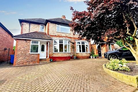 3 bedroom semi-detached house for sale, Hope Road, Prestwich, M25