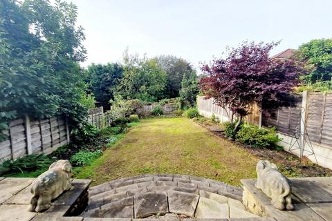 3 bedroom semi-detached house for sale, Hope Road, Prestwich, M25