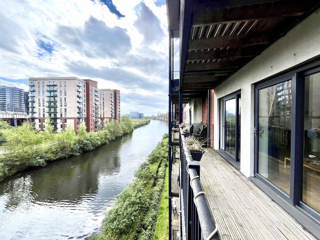 Wrap around balcony