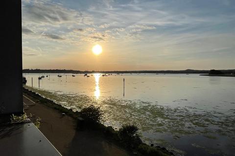 2 bedroom apartment for sale, Lifeboat Quay, Poole, Poole BH15