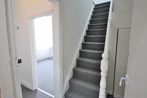 3 bedroom apartment to rent, Liverpool L4
