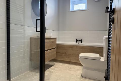 2 bedroom bungalow for sale, Flash Lane, Mirfield WF14