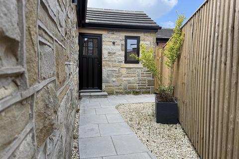2 bedroom bungalow for sale, Flash Lane, Mirfield WF14