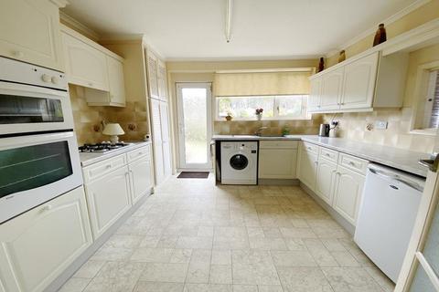 2 bedroom bungalow for sale, Pennington Close, West Moors, Ferndown, Dorset