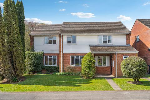 undefined, Godolphin Road, Seer Green, HP9