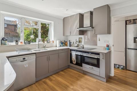 undefined, Godolphin Road, Seer Green, HP9