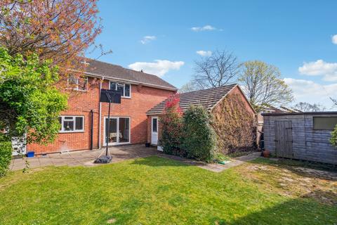 undefined, Godolphin Road, Seer Green, HP9