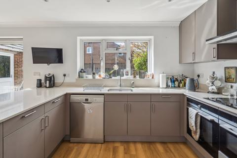 undefined, Godolphin Road, Seer Green, HP9