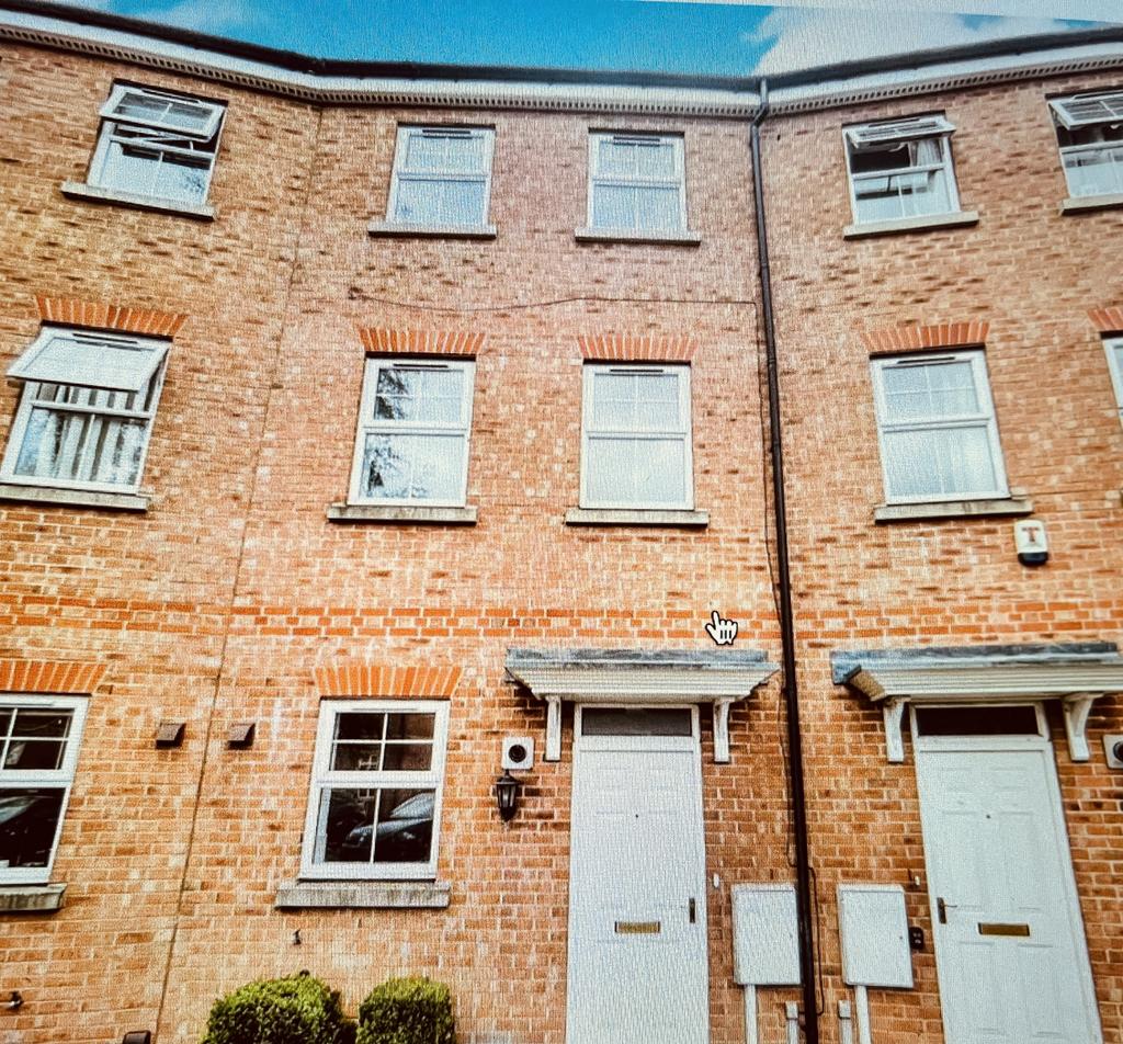 Spacious Five-Bedroom, Three-Storey Mid-Terraced