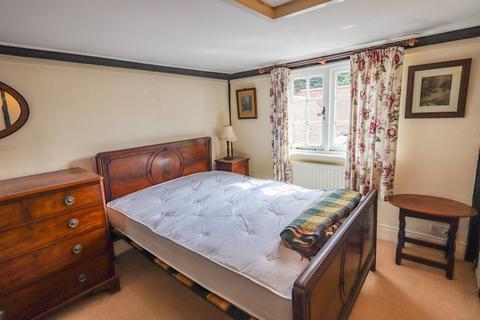 2 bedroom semi-detached house for sale, Hastings Road, Battle, TN33