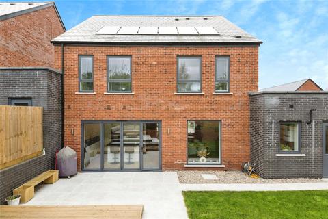 4 bedroom detached house for sale, Callaway Gardens, Westbury