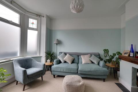 2 bedroom terraced house to rent, Southsea, Mafeking Road FURNISHED