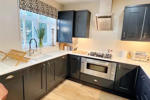 3 bedroom apartment for sale, Sandecotes Road, Poole, Dorset, BH14