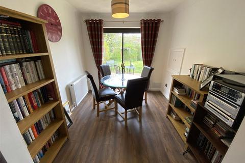 3 Grasmere Close, Priorslee, Telford, TF2 9RP