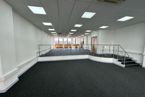 Retail property (high street) to rent, Brighton BN1