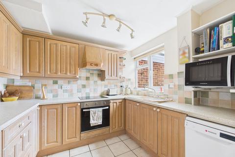 6 Beeching Stoke, Marlow, SL7 1JH