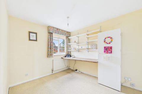 6 Beeching Stoke, Marlow, SL7 1JH