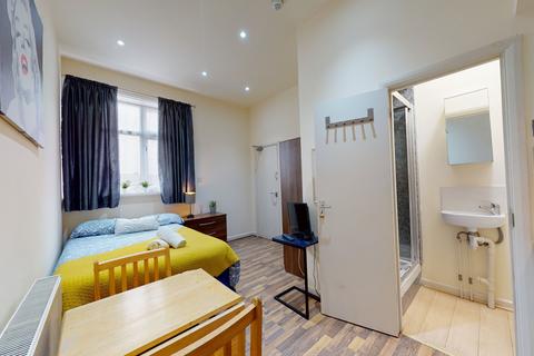 Studio to rent, Brondesbury Park