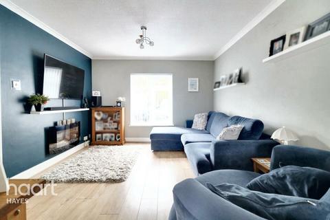 100 Maple Close, Hayes, UB4 9NH