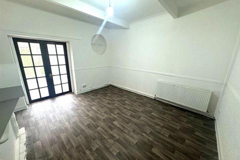 7 Broad Oak Terrace, Bury, BL9 7ST