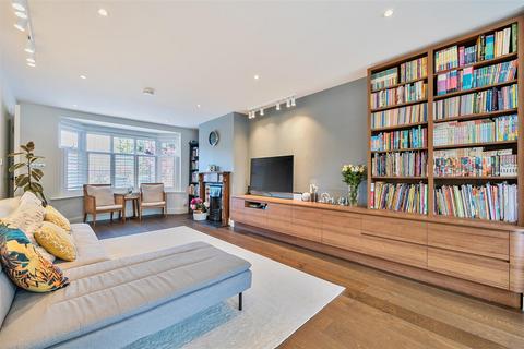 2 Cardinal Avenue, Kingston Upon Thames, KT2 5SB