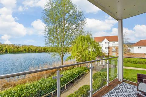 2 bedroom apartment for sale, 2 Walters Close, Snodland ME6