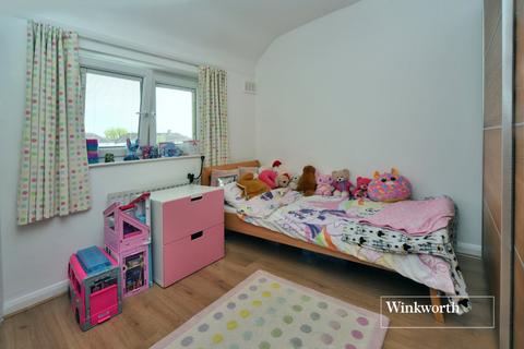 86 Brinkley Road, Worcester Park, KT4 8JF