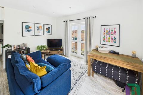 30 Cable Crescent, Woburn Sands, Milton Keynes, MK17 8GG