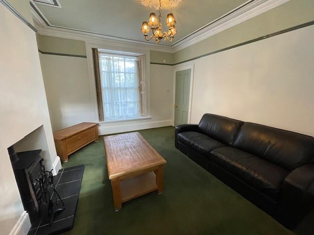 Living Room 2.jpg