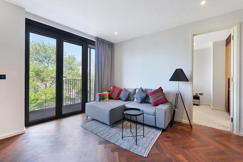 1 bedroom terraced house to rent, Embassy Gardens, Nine Elms, London, SW11