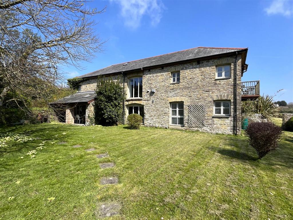 Rear property 5.JPG