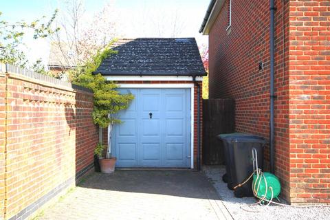26 Updown Way, Chartham, Canterbury, CT4 7TP