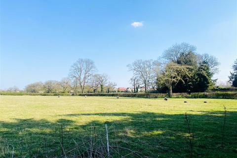 3 bedroom detached house to rent, Brampton Wood Lane, Desborough