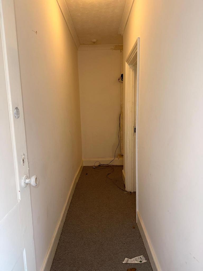 Large Studio Appartment.