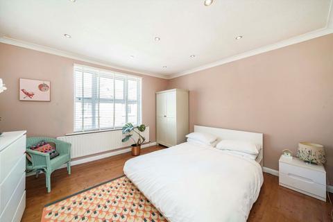 16 Princes Road, London, W13 9AS