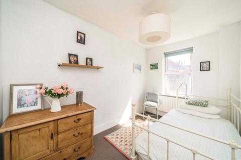 16 Princes Road, London, W13 9AS